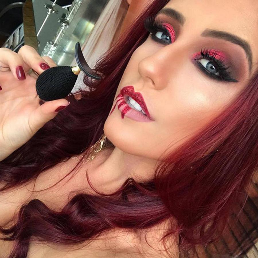 Magic Eyeshadow Stamp Crease